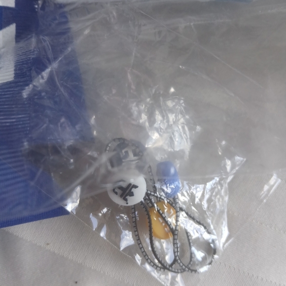 NEW ROYAL CARIBBEAN Cruise 4 Sippies, 2 Highliters 2 Beer Can Mitts, Zip Pulls - Picture 3 of 5